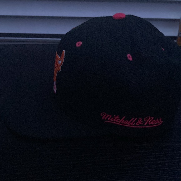 Chicago Bulls Cap (Fitted 7 1/4) - Picture 2 of 4